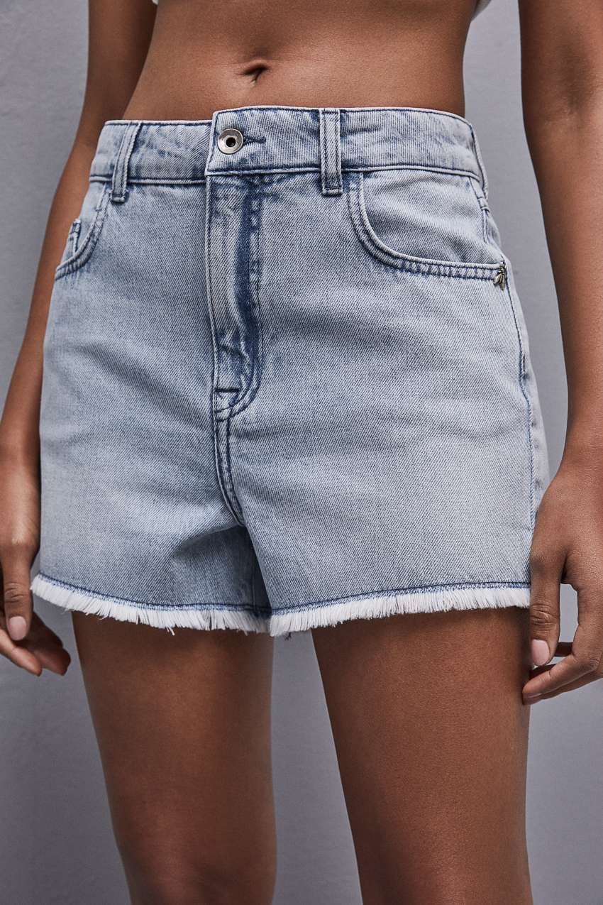 Patrizia Pepe Frayed Denim Shorts Luz Azuis | 9172-IQKWZ