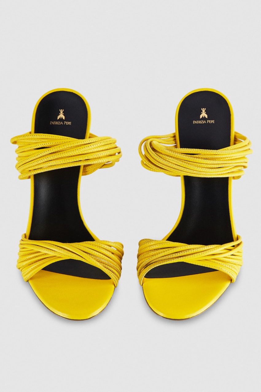 Patrizia Pepe Heeled Sandal In Smooth Leather With Gold-colored Mini Logo Amarelas | 6123-SPLCM