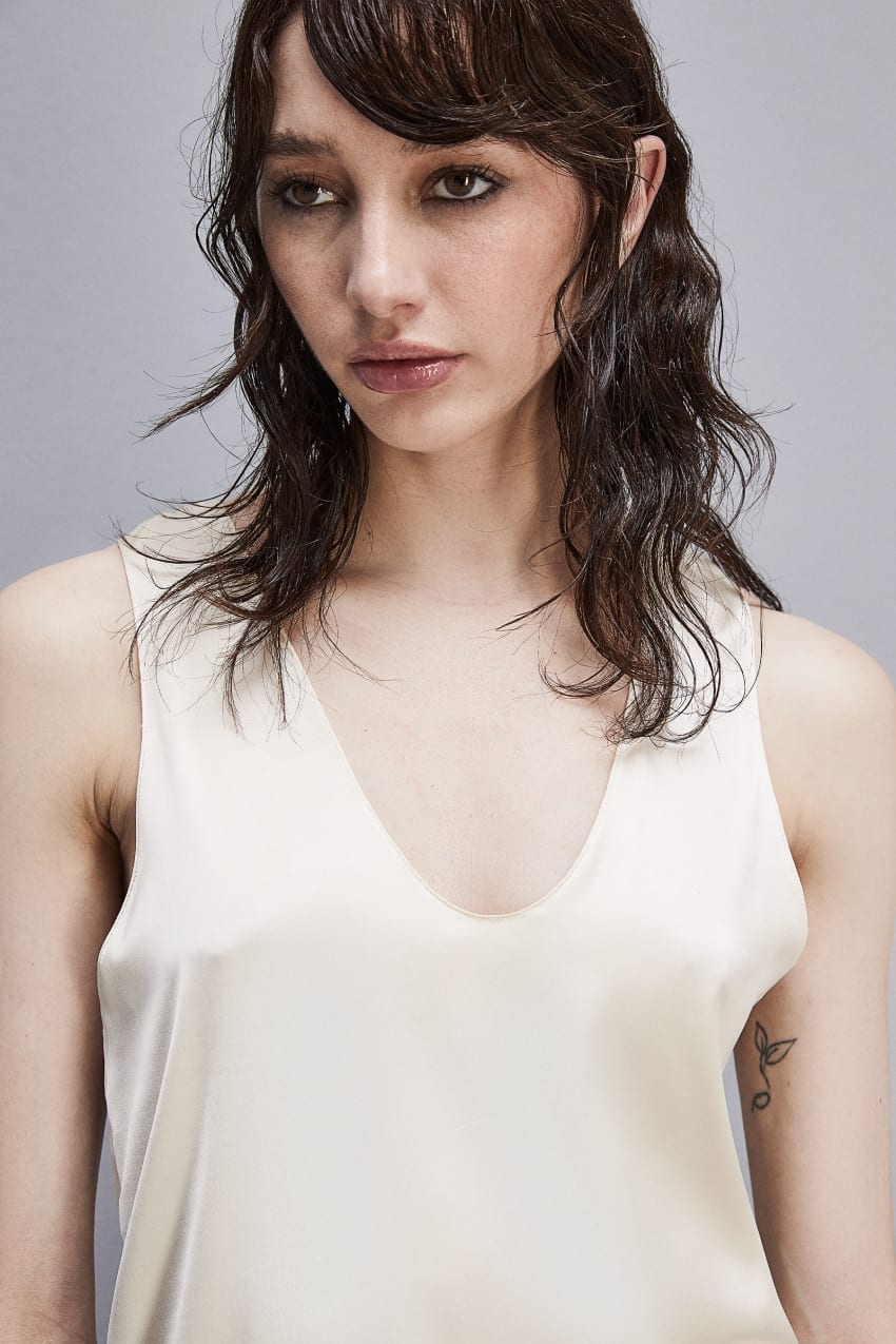 Patrizia Pepe Sleeveless Top Shirt In Certified Viscose Branco | 0381-ZCHDB